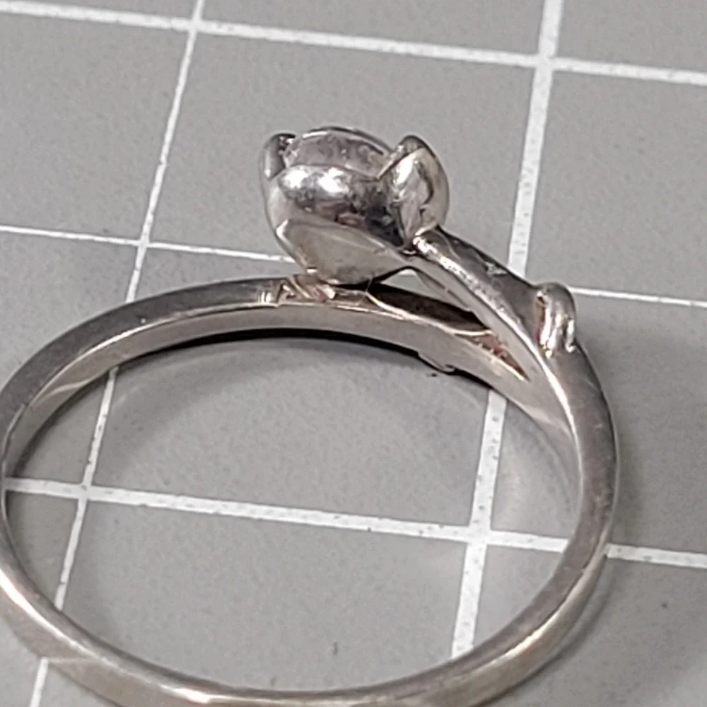 Sterling Silver Solitaire Ring Clear Stone Size‎ 7.75 S925 TESTED
